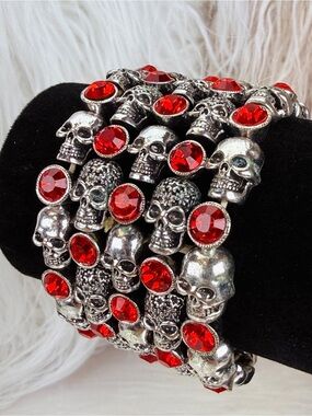 Heavy Silver Tone Skull Red Accent Wide Stretch Bracelet Gothic Punk